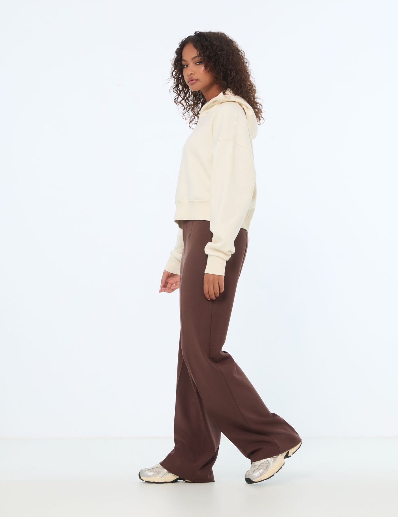 Pantalon palazzo marron foncé - Image 3