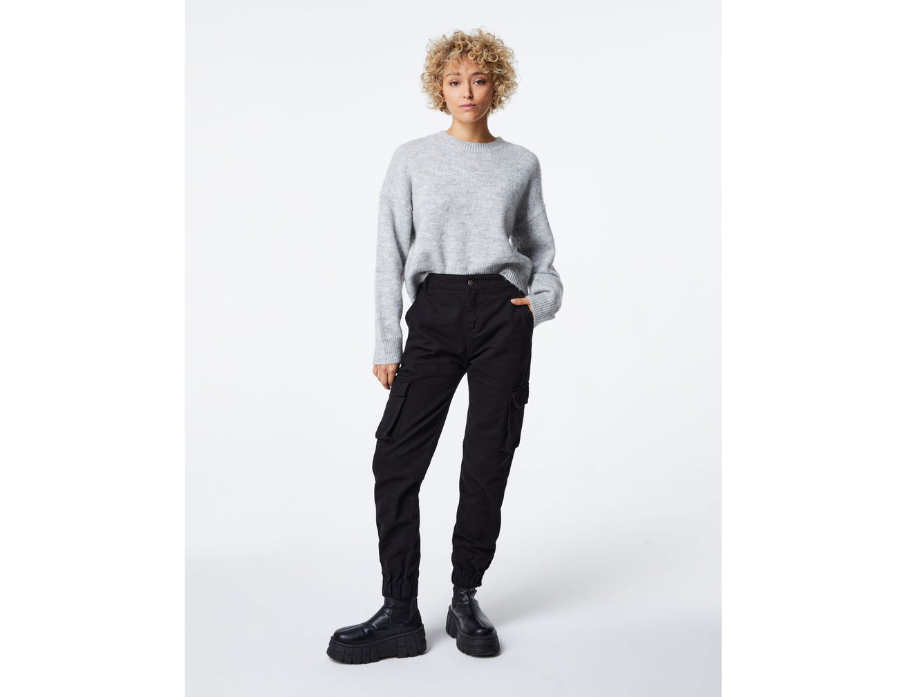 Pantalon cargo jogger noir - Image 1