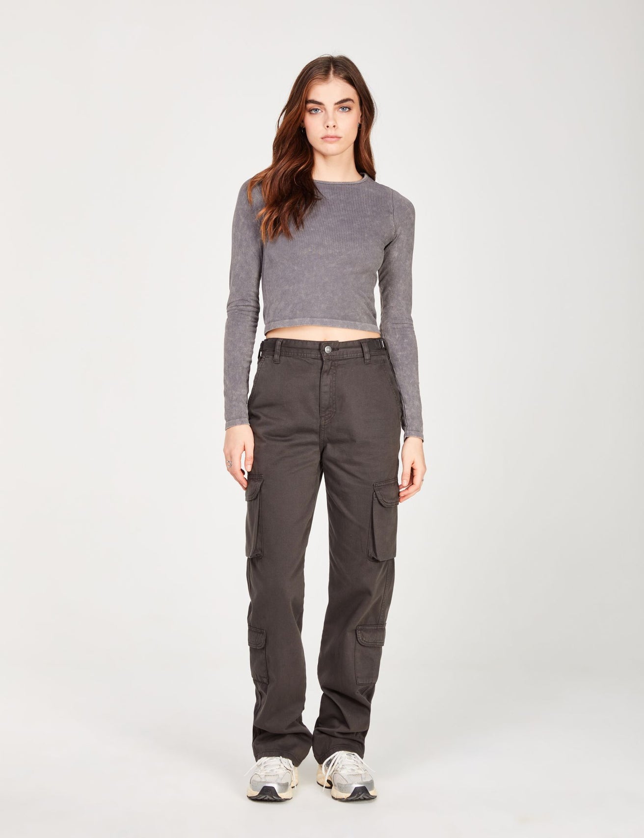 Pantalon cargo à sangles gris foncé - Image 1