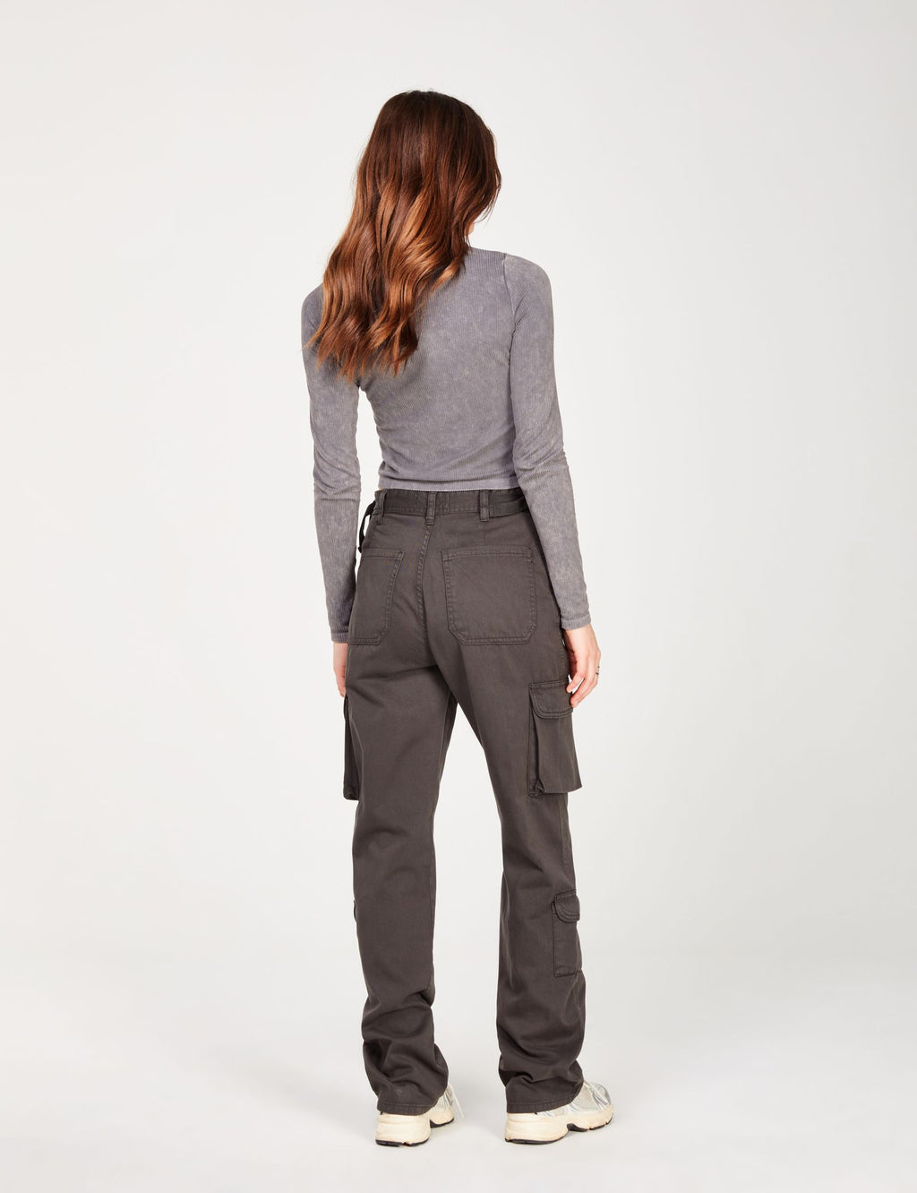 Pantalon cargo à sangles gris foncé