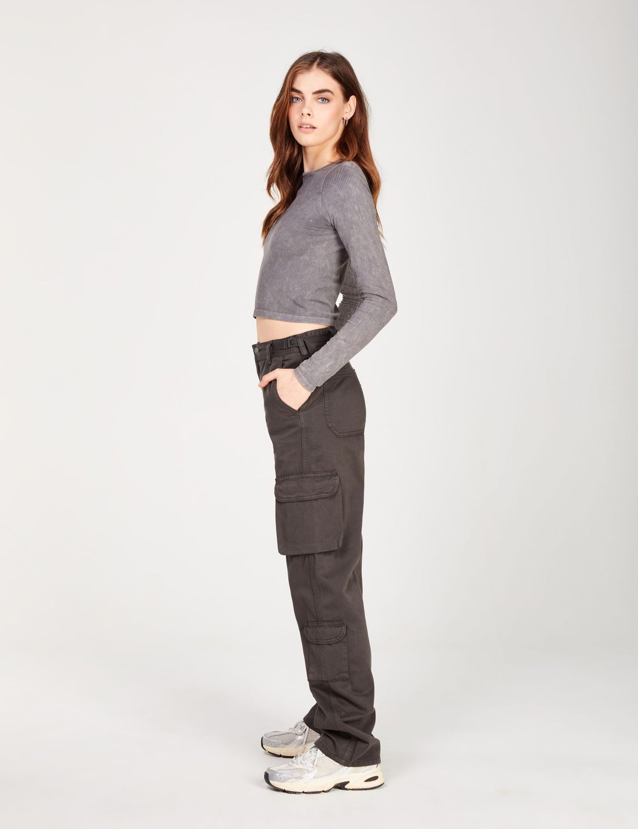 Pantalon cargo à sangles gris foncé - Image 3