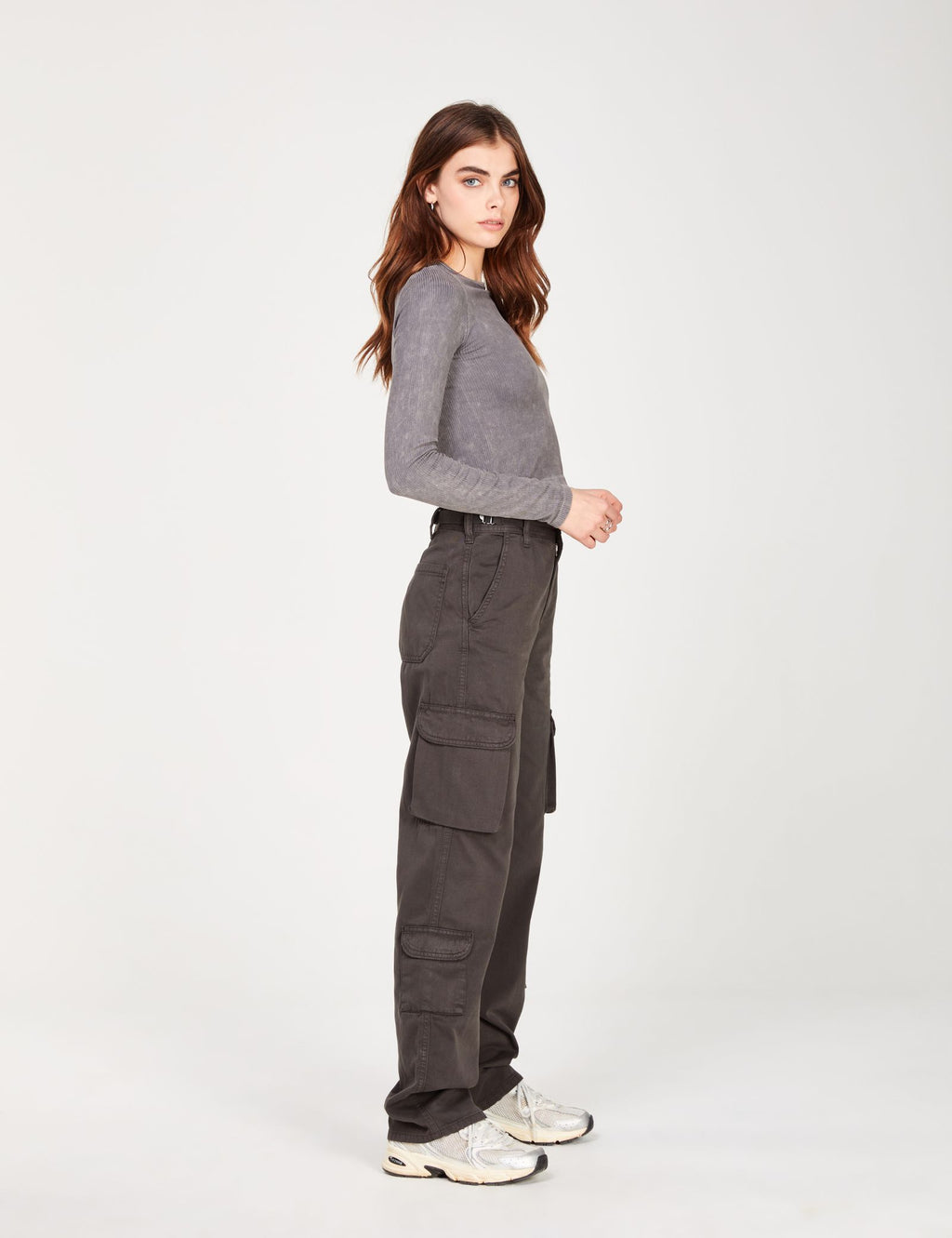 Pantalon cargo à sangles gris foncé