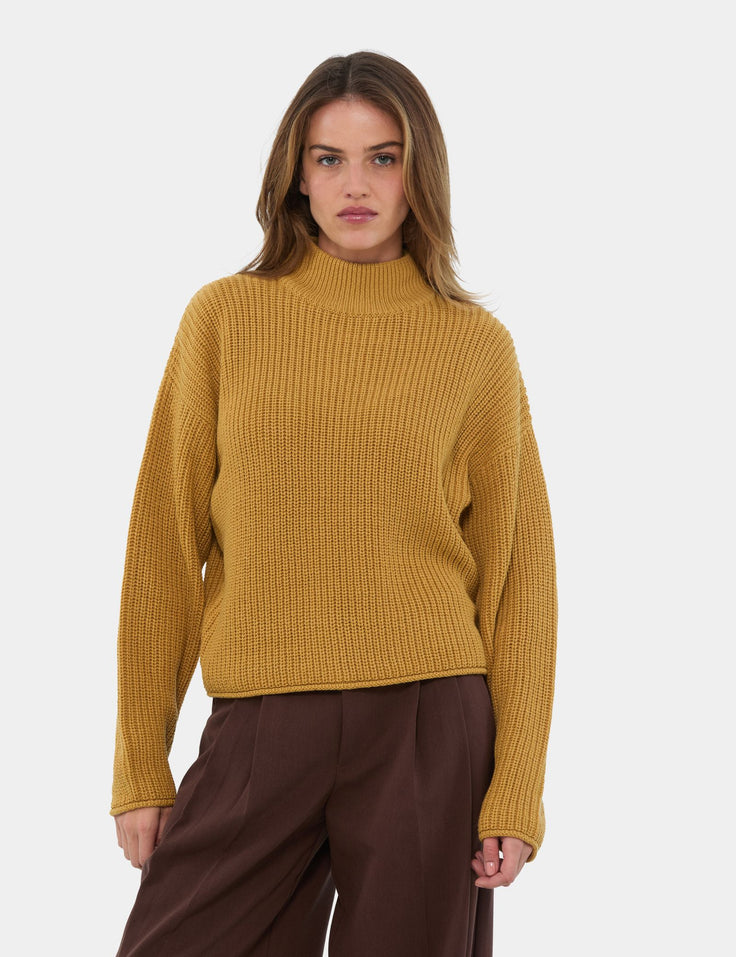 Pull en maille côtelé jaune foncé