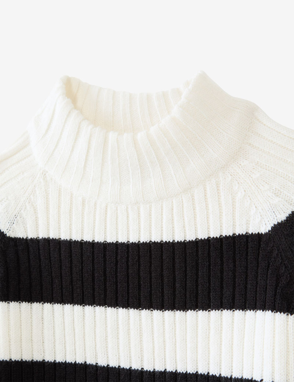 Pull en maille blanc et noir