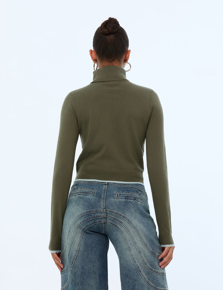 Pull col roulé vert olive