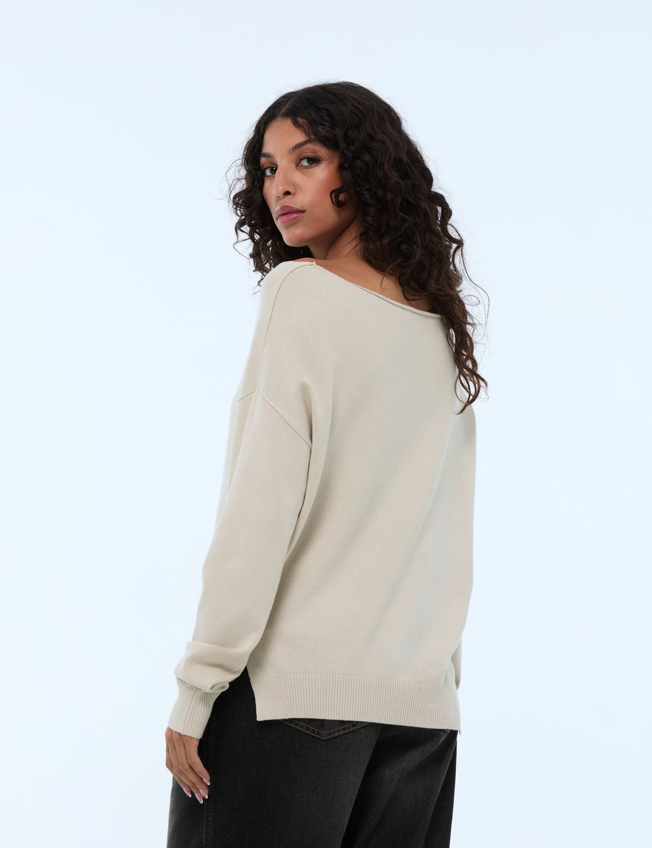 Pull en maille fine beige - Image 2