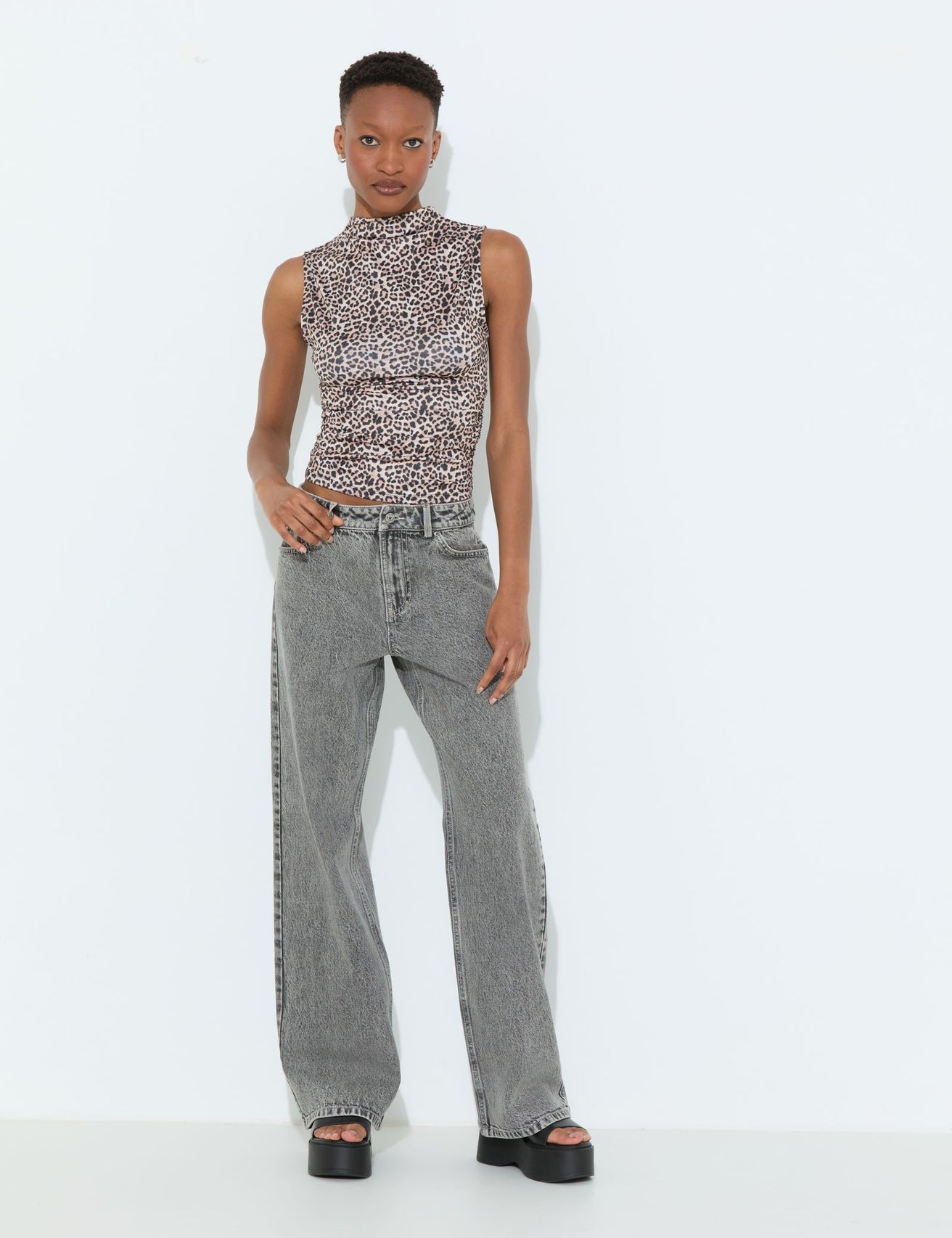 Jean wide leg gris clair - Image 1