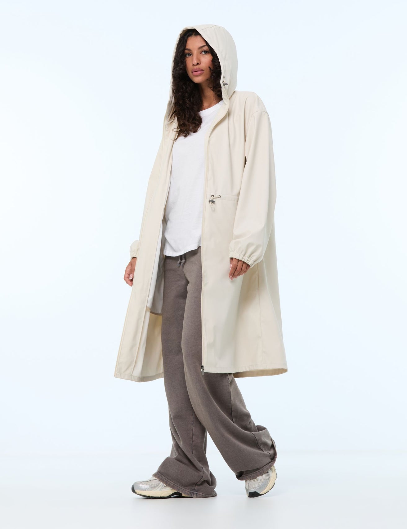 Manteau long imperméable beige - Image 3