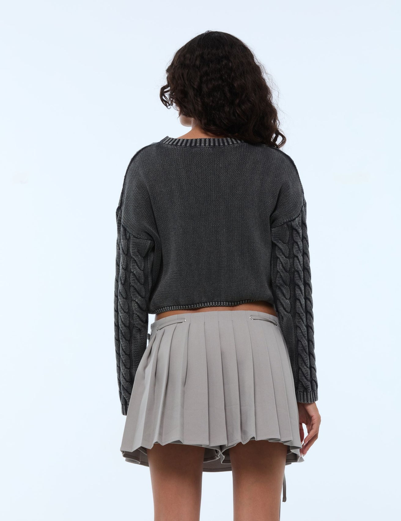 Pull en maille tressée gris foncé - Image 1