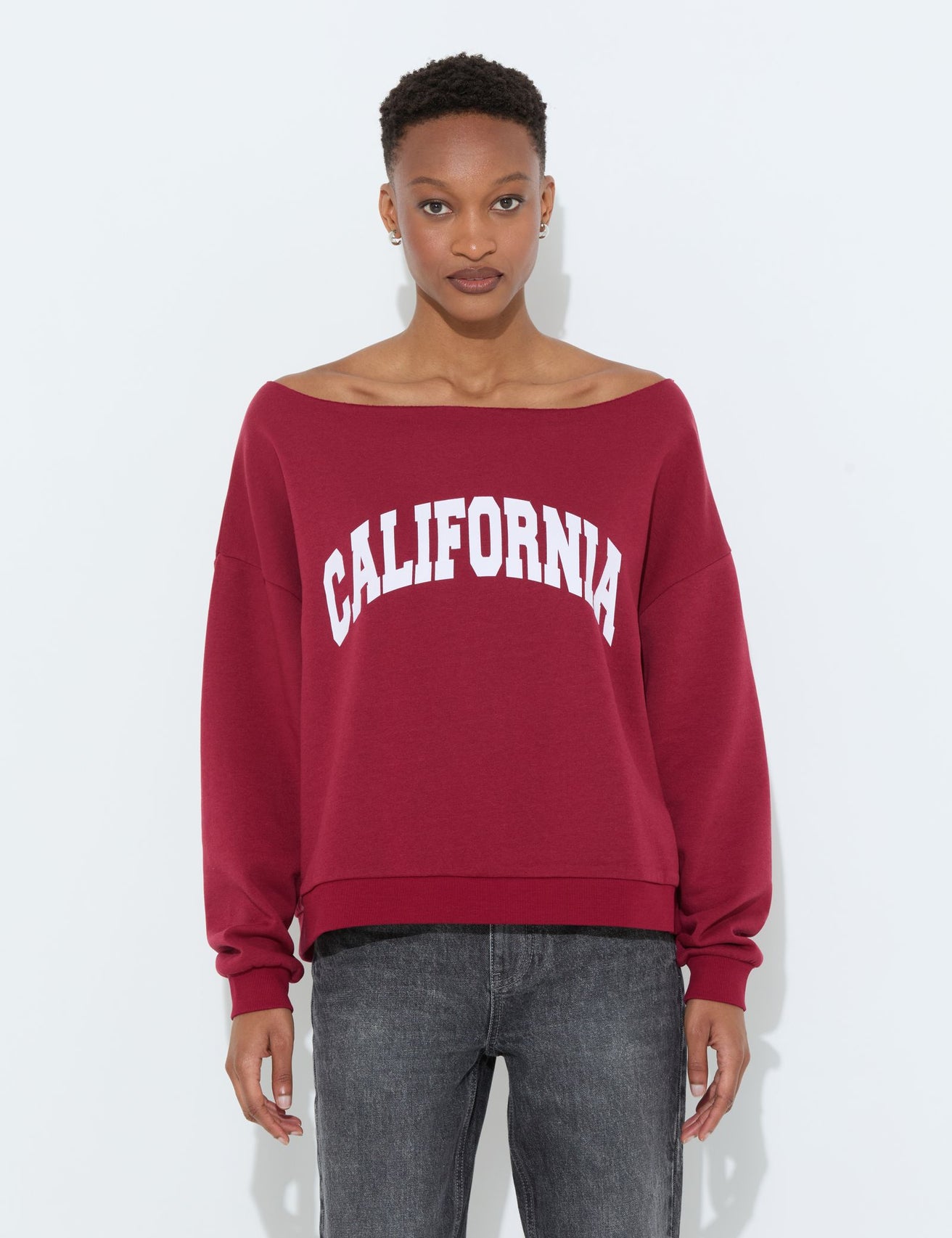 Sweatshirt oversize à message rouge foncé - Image 1