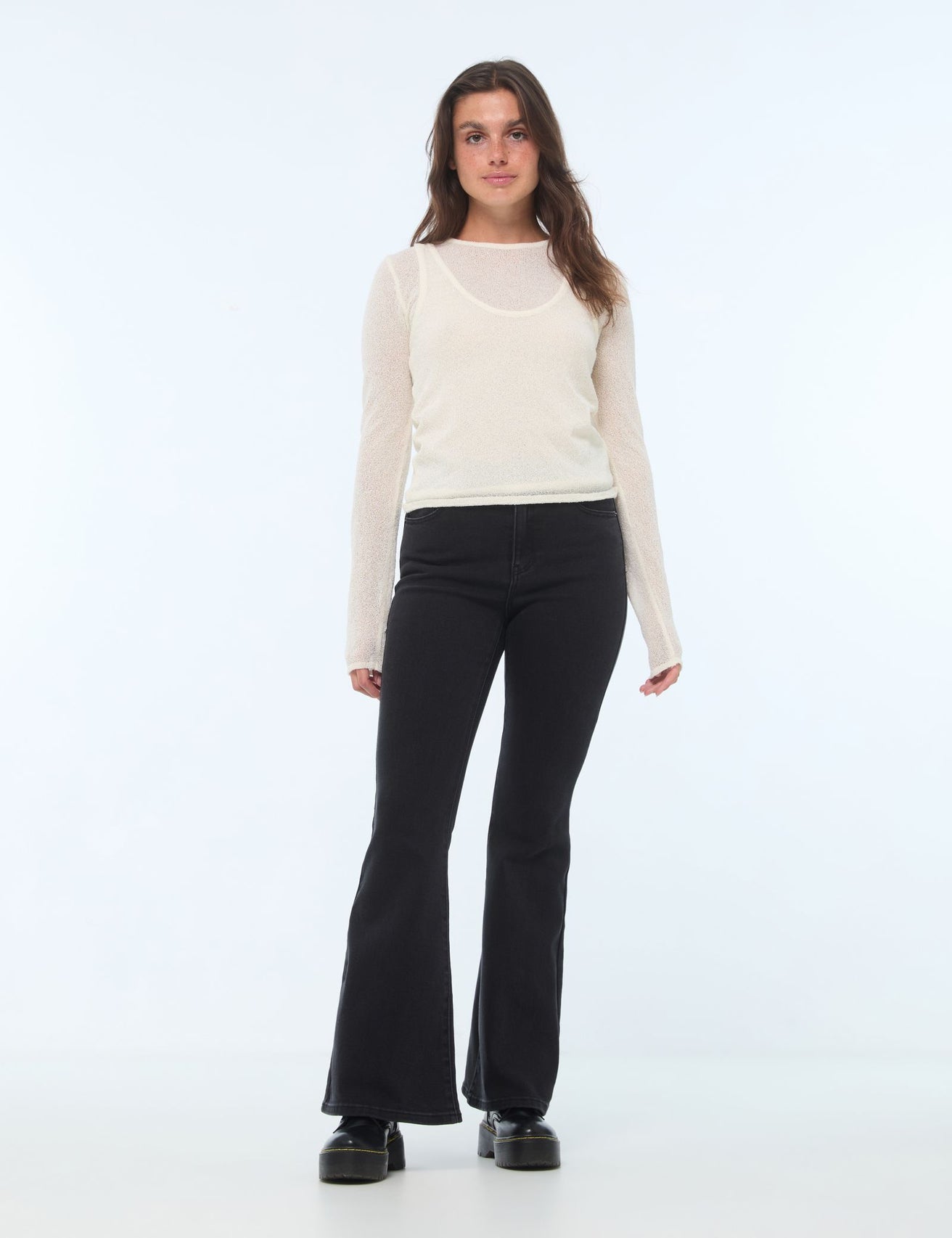 Jean taille moyenne coupe flare noir - Image 1