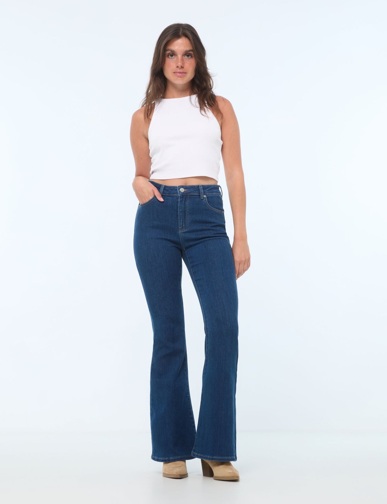 Jean taille moyenne coupe flare bleu - Image 1