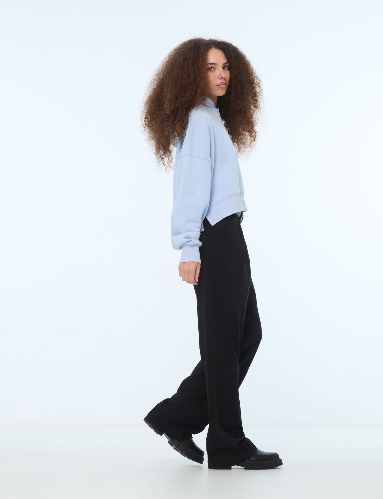 Pantalon tailleur avec ceinture noir - Image 3