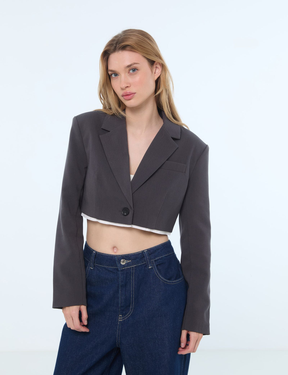 Veste tailleur courte grise foncée