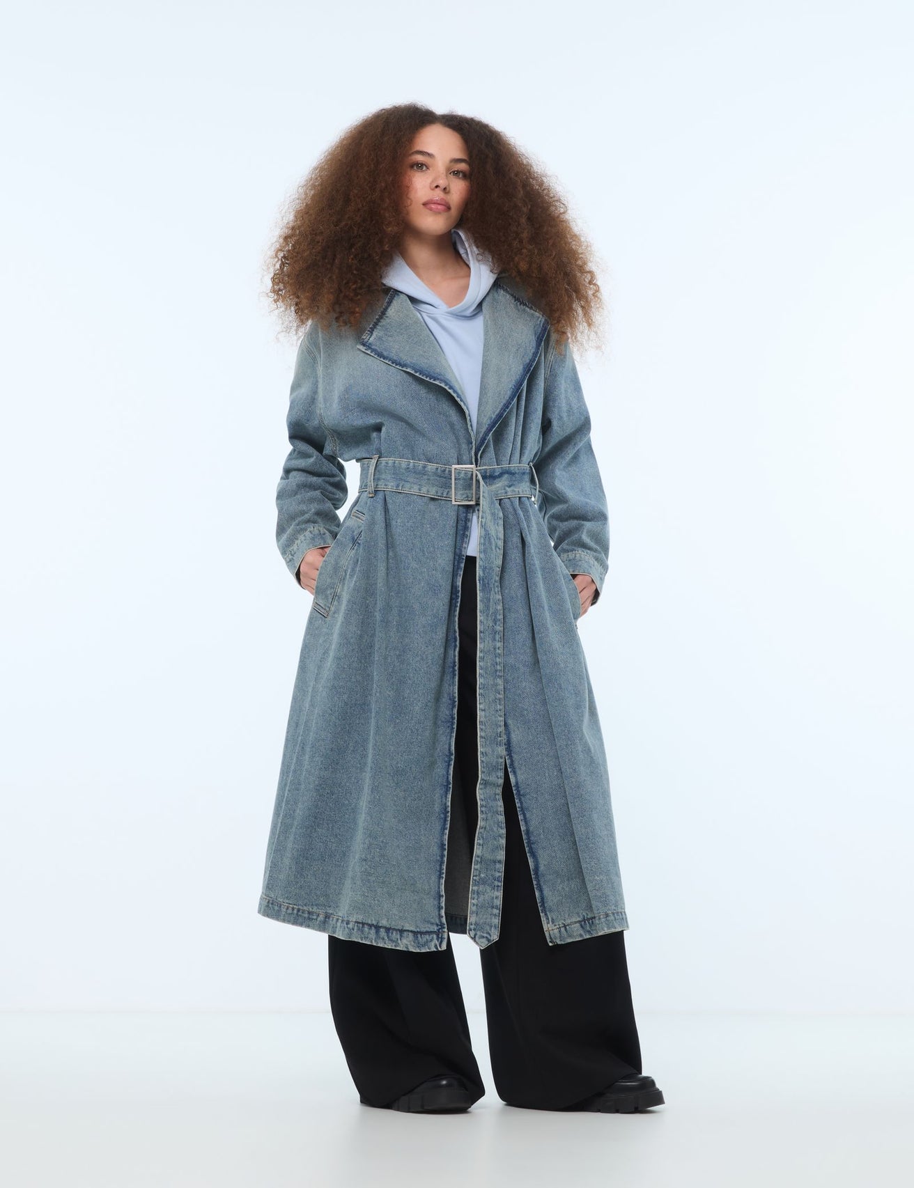 Trench en jean bleu - Image 1