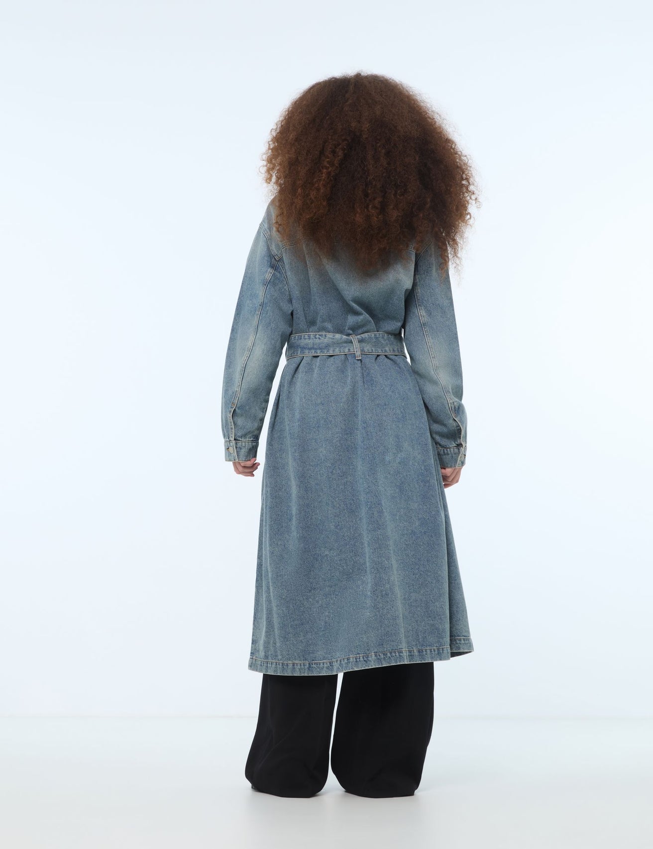 Trench en jean bleu - Image 2