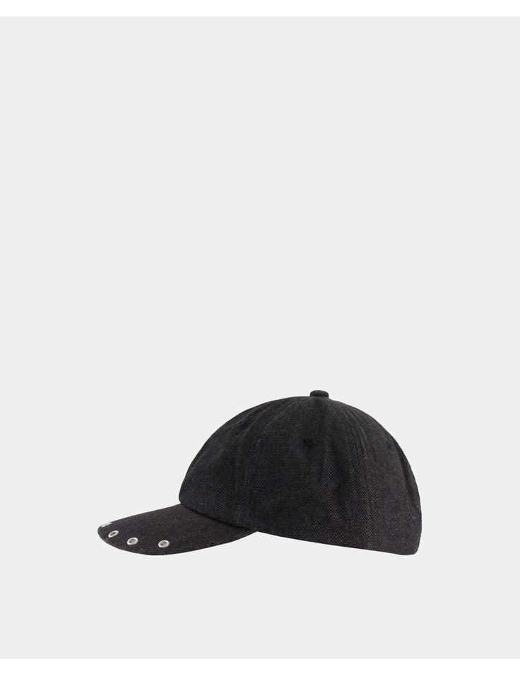 Casquette à oeillets noir