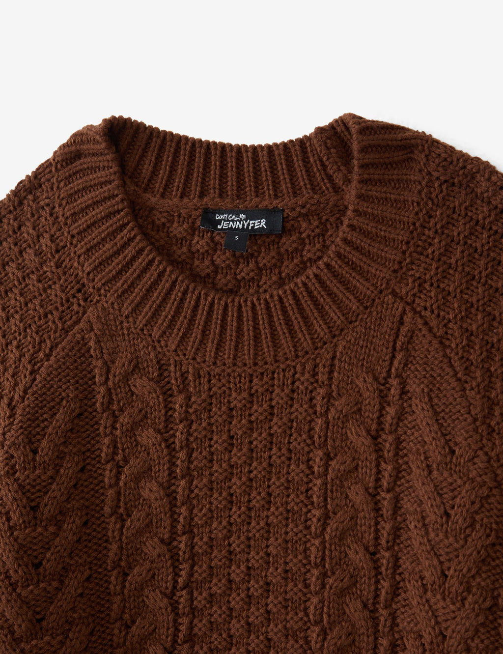 Pull en maille tressée marron