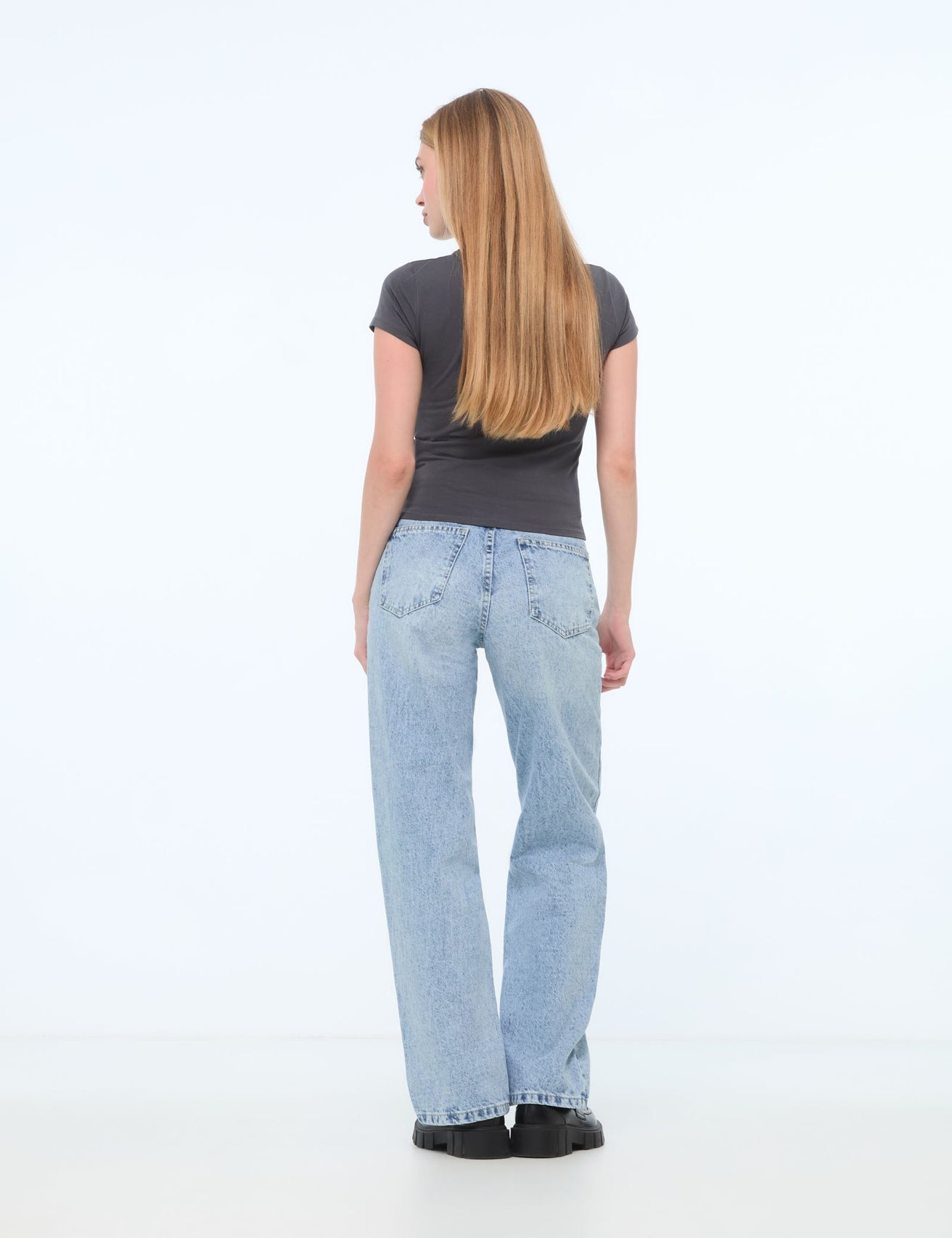 Jean straight taille medium bleu - Image 2