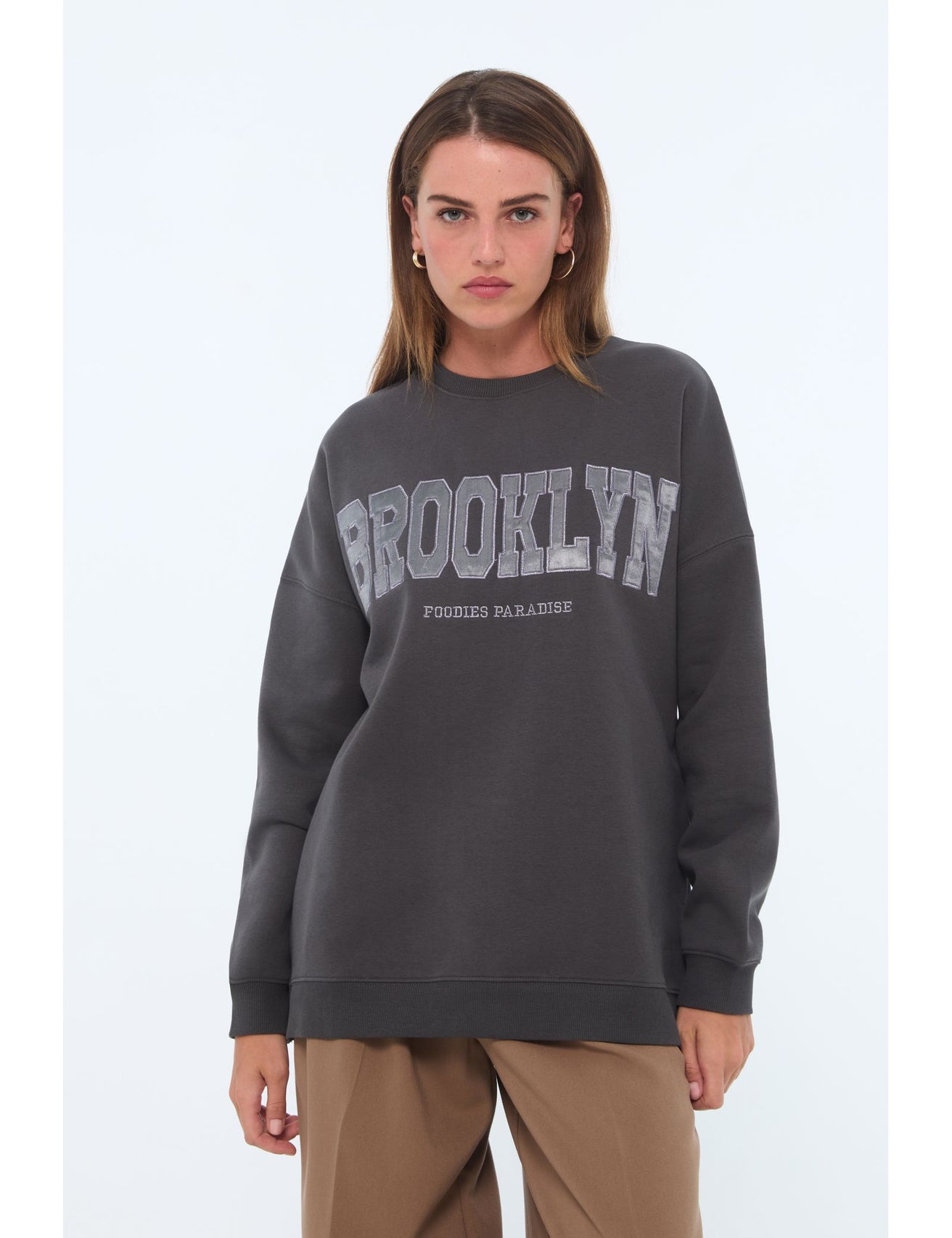 Sweat oversize Brooklyn gris foncé - Image 1