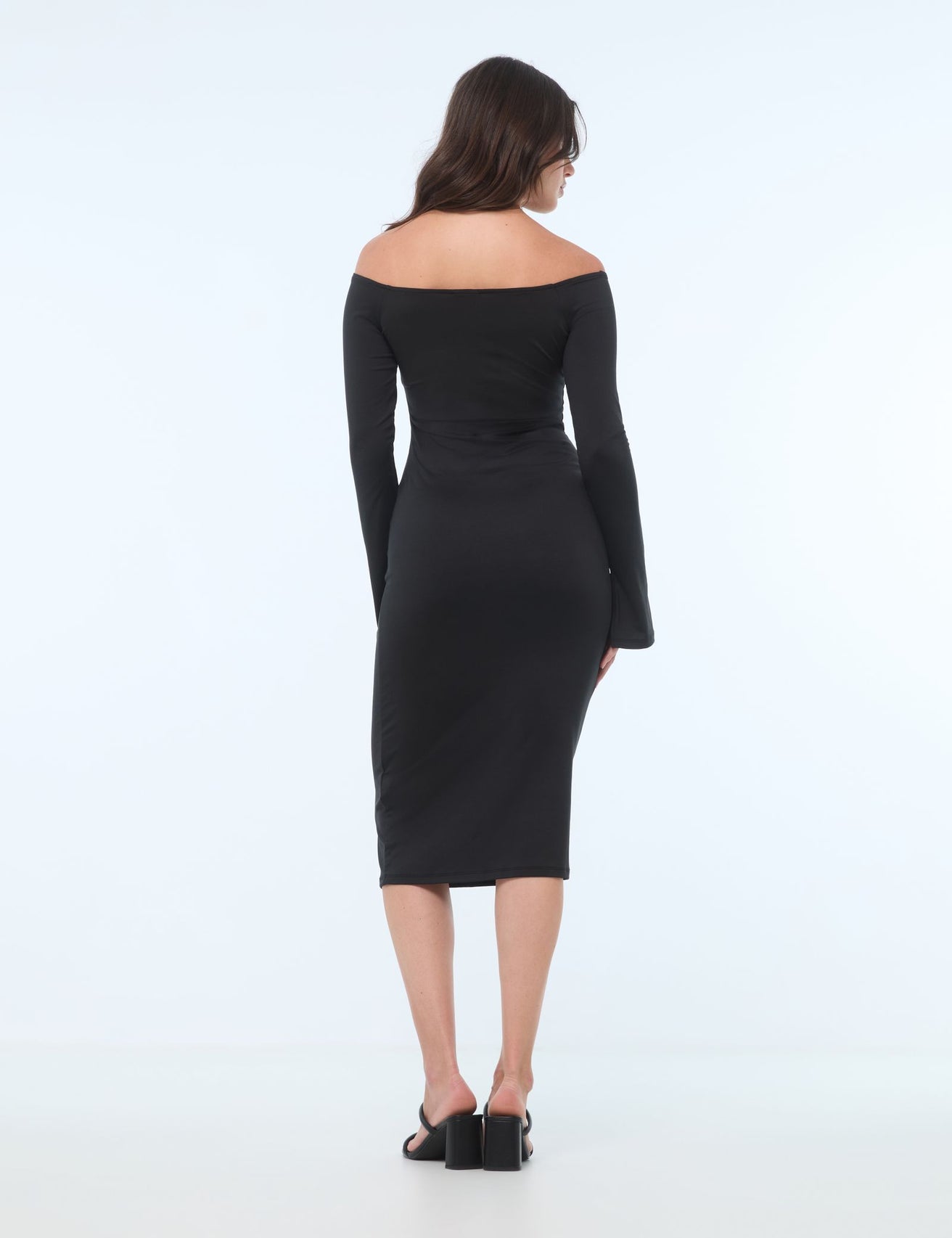 Robe mi longue noire - Image 2