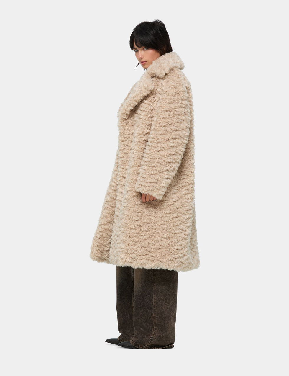 Manteau long à poils doux crème