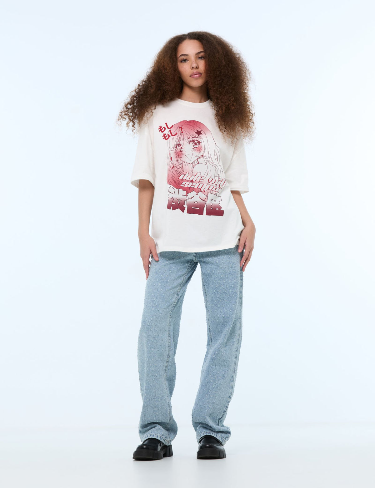 T shirt oversize manga blanc et rouge