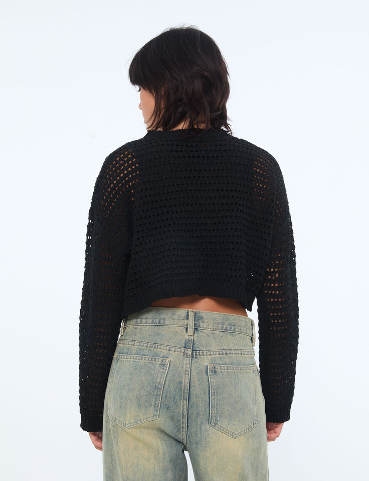 Pull noir en crochet noir