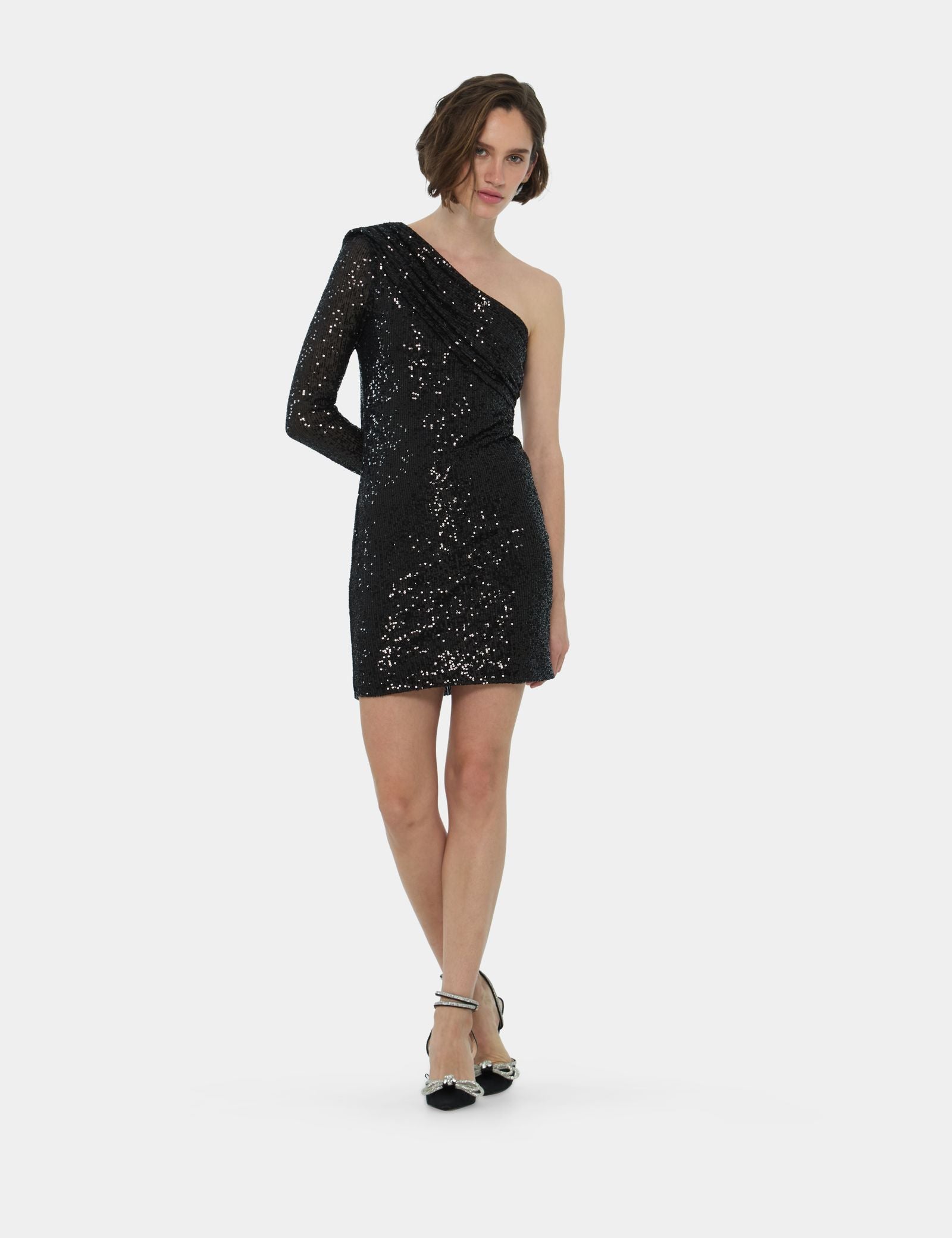 Robe asymétrique noire à sequin