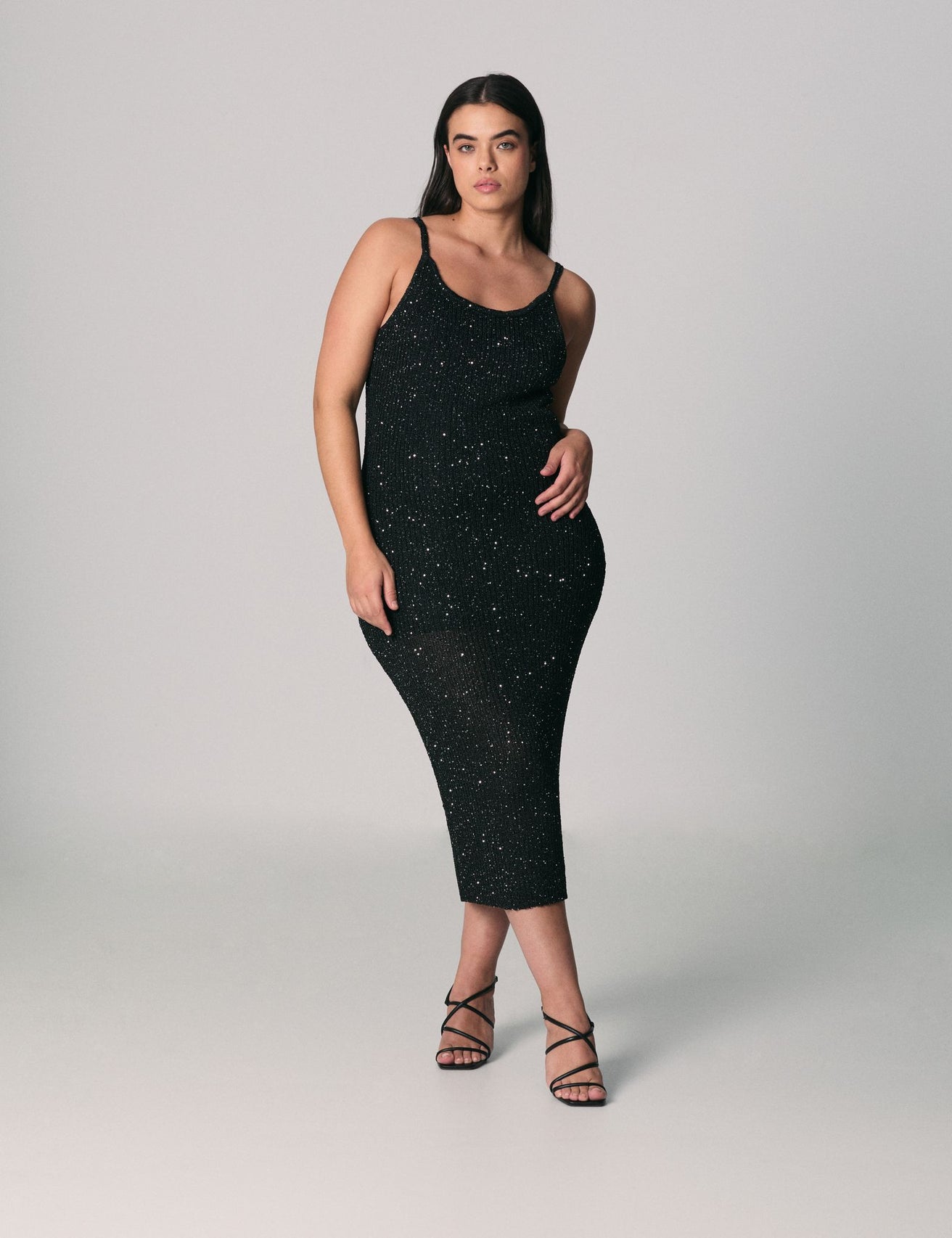 Robe longue noire à sequin argenté - Image 1