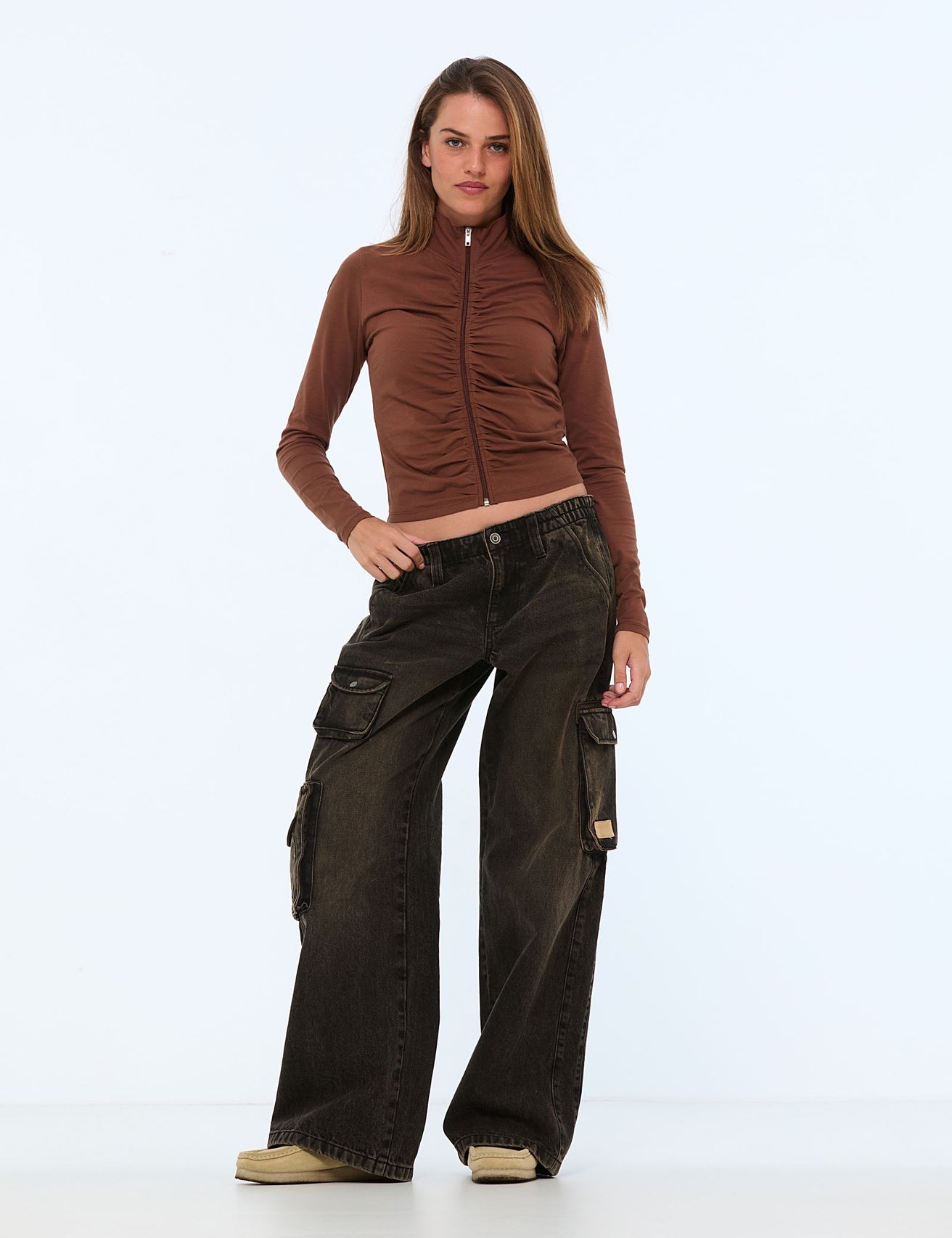 Gilet froncé marron - Image 3