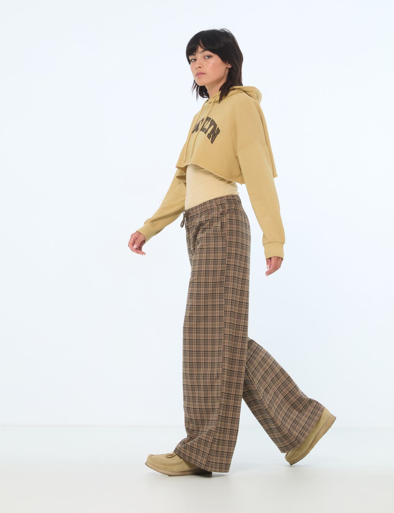 Pantalon ample à carreaux marron - Image 3