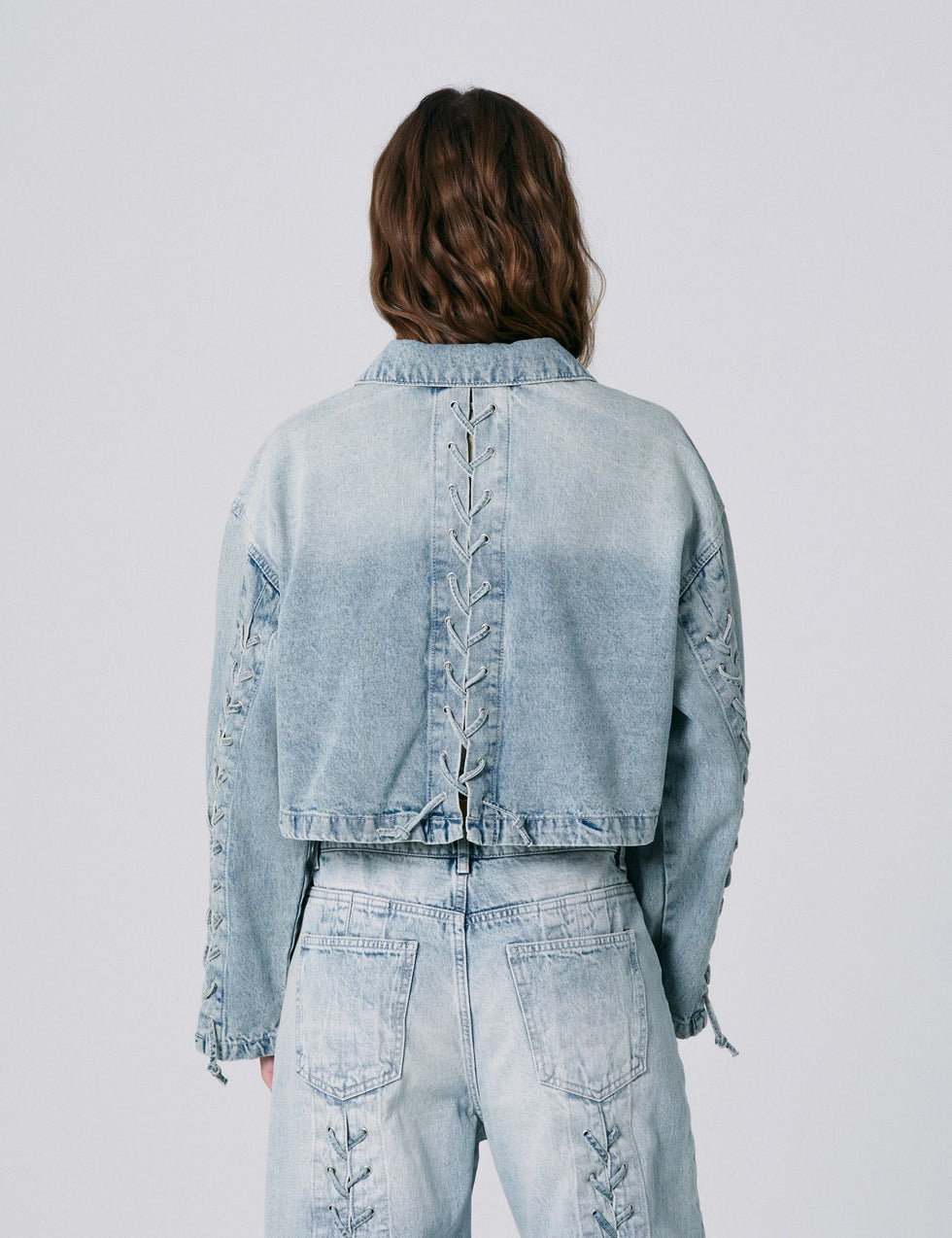 Veste en jean bleue courte