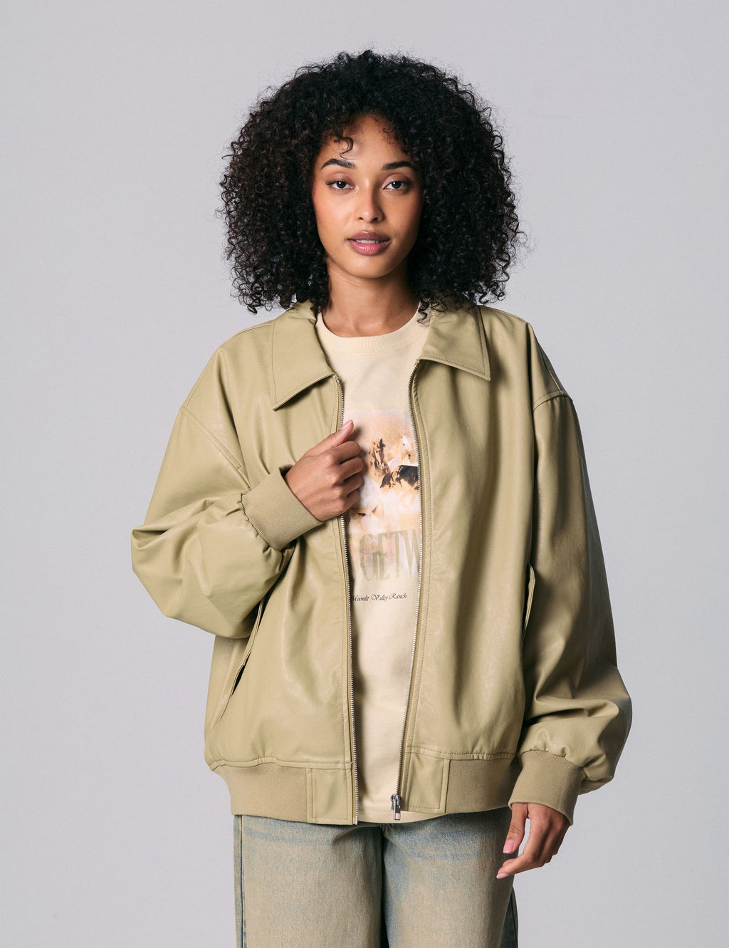 Veste bombers en matière enduite beige kaki