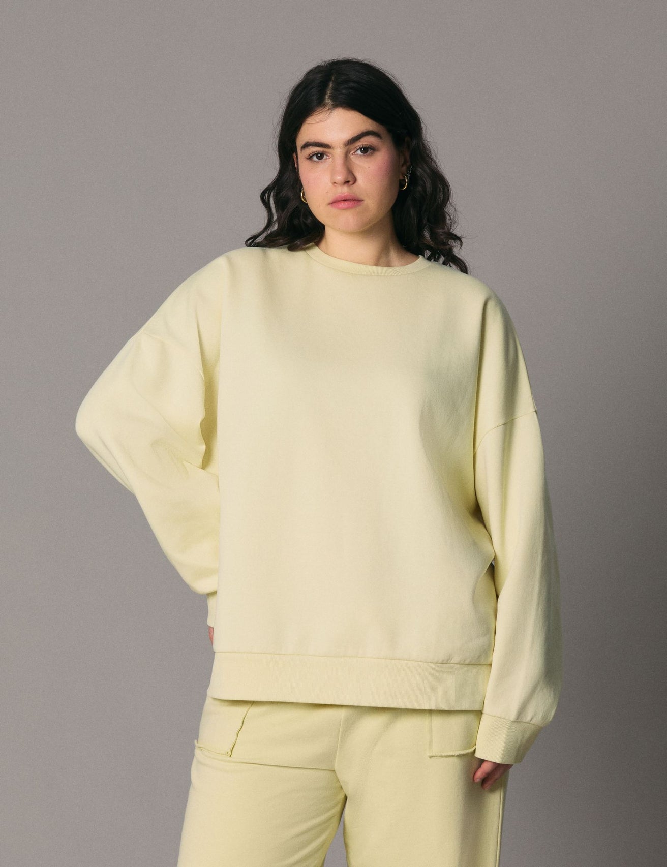 Sweat oversize vanille - Image 1