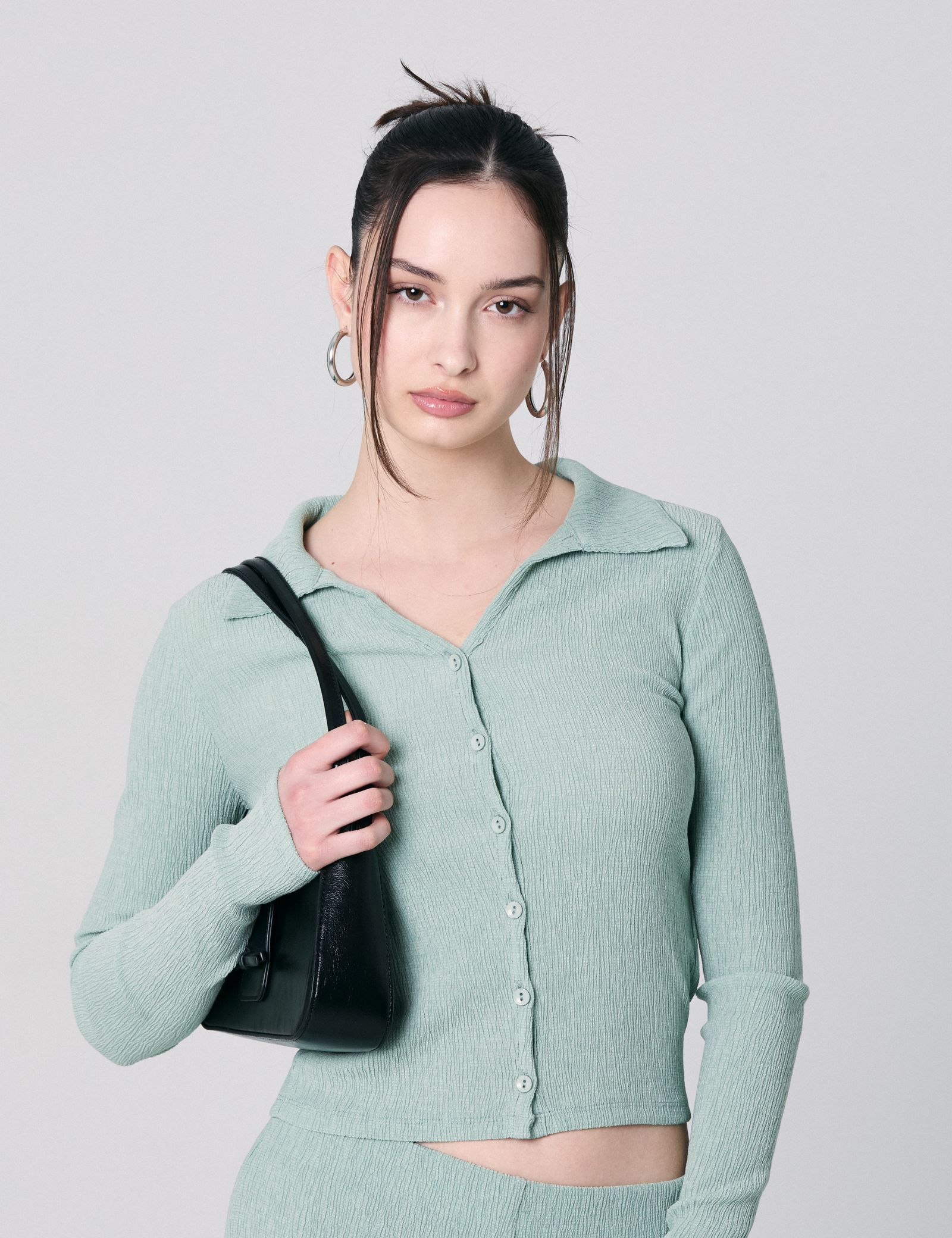 Chemise crêpée verte claire