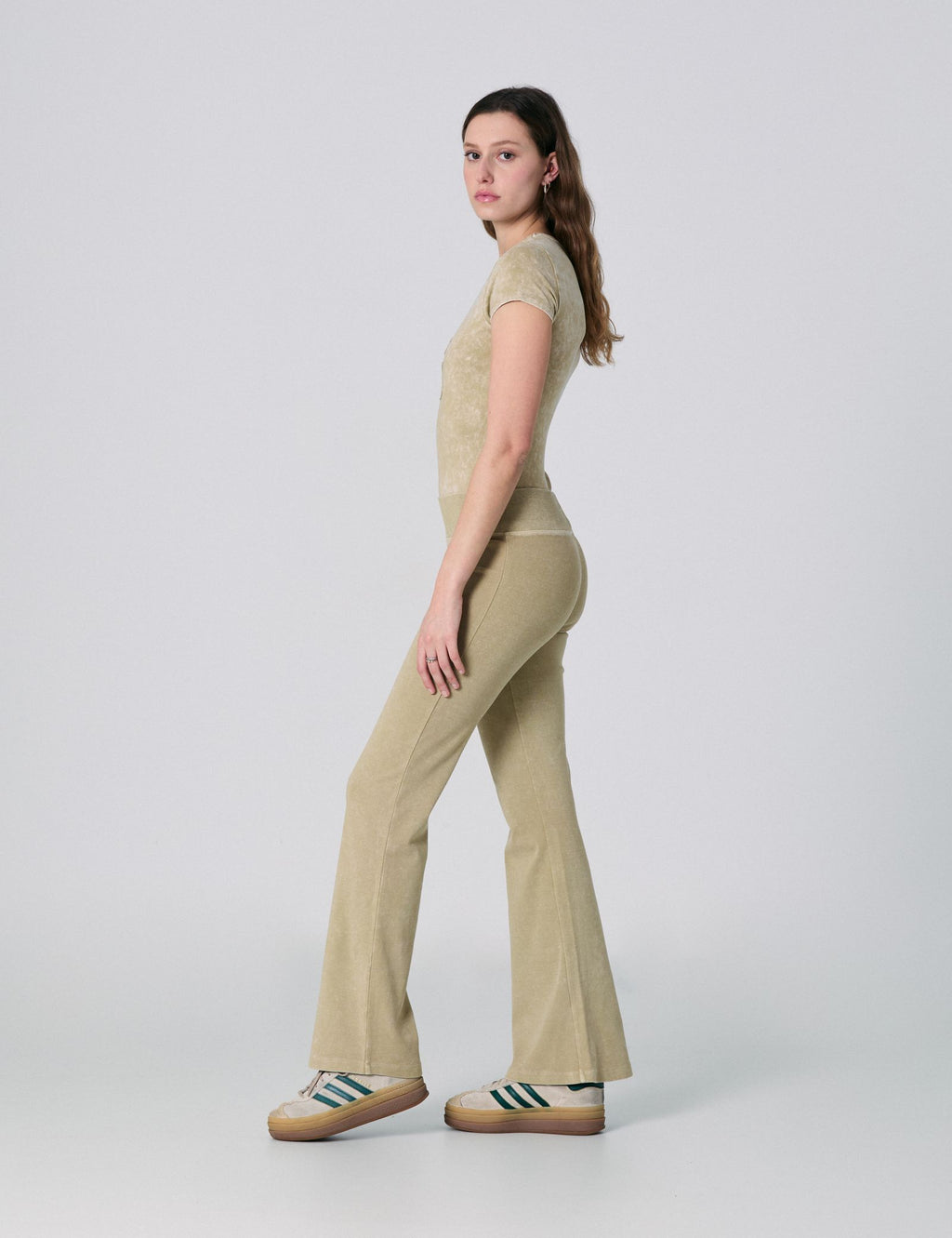 Pantalon flare beige kaki