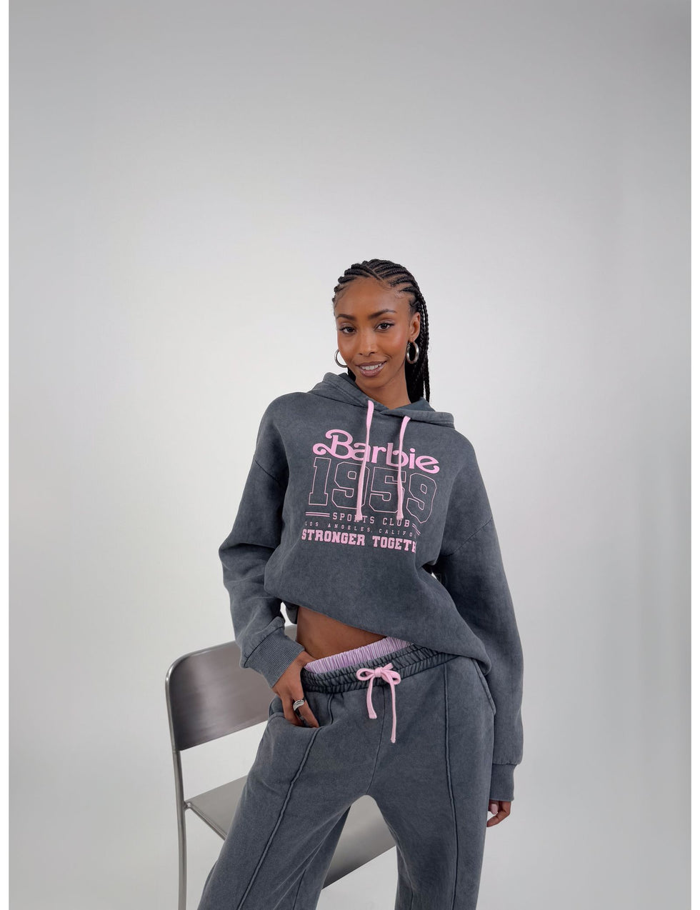 Sweat à capuche Barbie x Jennyfer gris anthracite